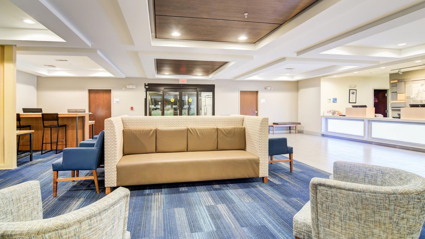 Holiday Inn Express & Suites Foley - N Gulf Shores By IHG