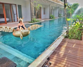 Mahana Living - Denpasar - Piscina