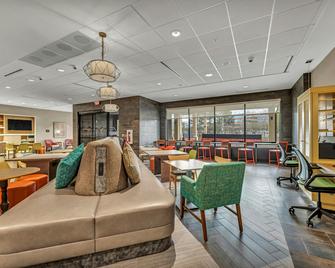 Home2 Suites by Hilton Raleigh West Lenovo Center - Raleigh - Lounge