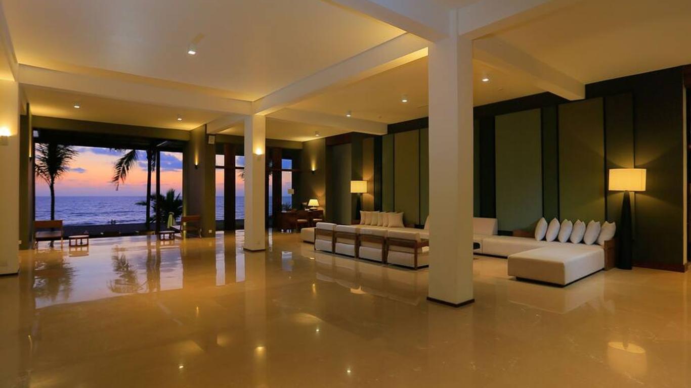 Pandanus Beach Resort And Spa