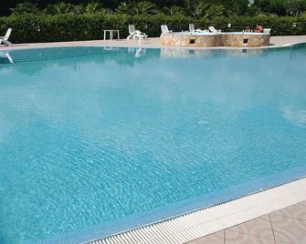 Il Venticello Agriturismo - Santa Cesarea Terme - Zwembad