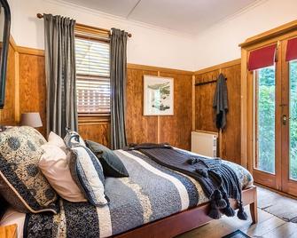 Avalon House - Hotham Heights - Bedroom