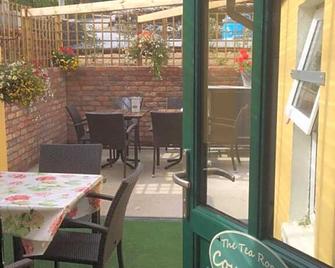The Old Medical Hall - Castletownbere - Patio