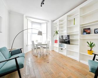 GuestReady - Luxurious Comfort in London’s Heart - London - Living room