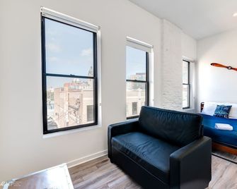 747 Lofts by RedAwning - River West, Second Floor Chicago - Chicago