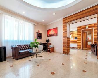 Hotel Riviera Fiumicino - Fiumicino - Salónek