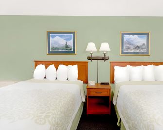 Days Inn by Wyndham Cedar Falls- University Plaza - Cedar Falls - Habitación