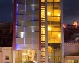 Hotel Metro - Kumbakonam - Будівля