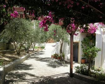 Eleftheria Studios - Bali