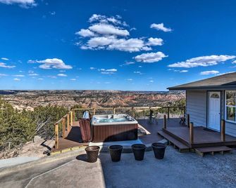 Charming Texas Home w/ Stunning Canyon Views! - Canyon - Balcony