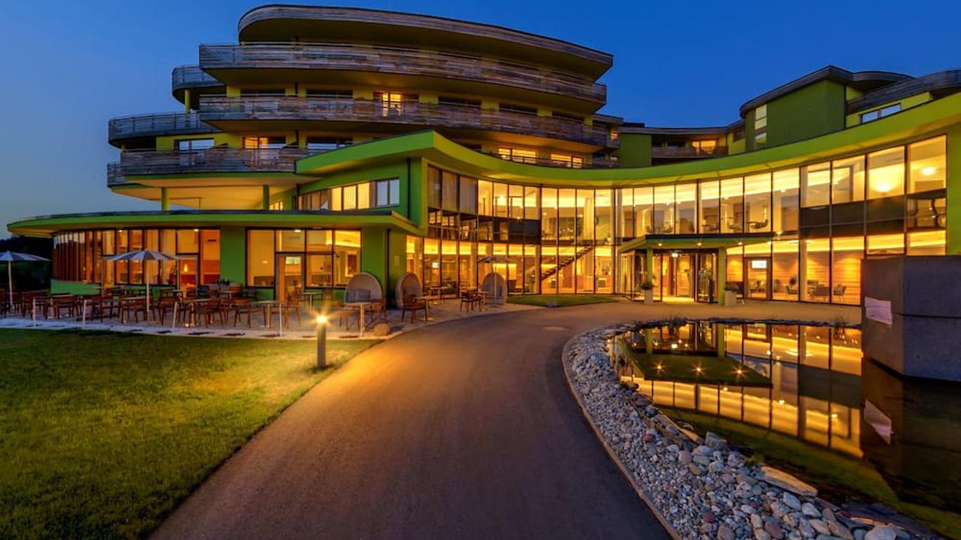 Das Sieben - Adults Only