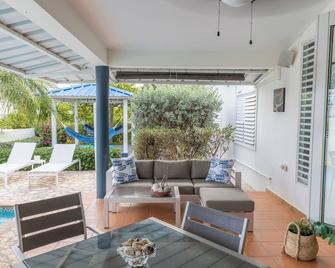 Private Family House with Pool . Ocean View at Parguera - La Parguera - Patio