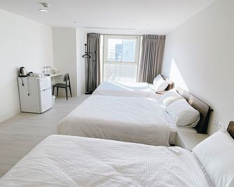 3rd Alley Inn - קאושיונג - חדר שינה