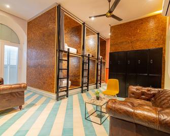Casa Movida Hostel - Cartagena - Living room