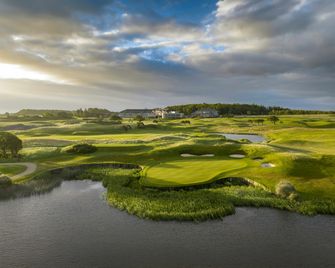 The Hawthorn by Galway Bay - Oranmore - Поле для гольфу