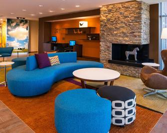 Fairfield Inn and Suites by Marriott Akron Stow - Stow - Sala de estar