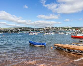 Crab Shack Apartments - Stylish back beach duplex apartment, Teignmouth - Teignmouth