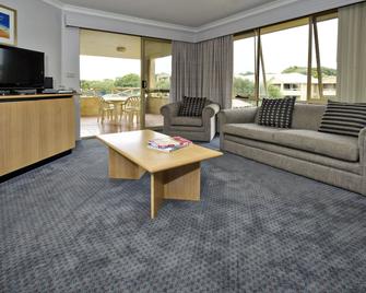 Abbey Beach Resort - Busselton - Living room