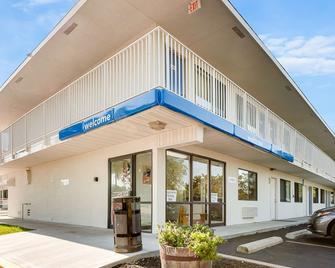 Motel 6 Lenexa, Ks - Kansas City Southwest - Lenexa - Building