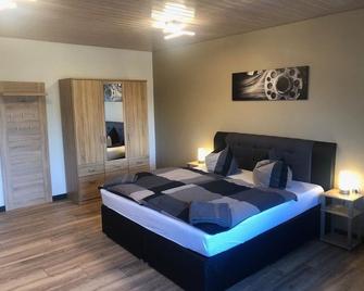 Pension Flying Ranch - Kölleda - Habitación