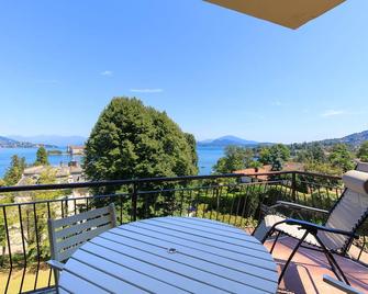 Rampolina view by Impero House - Stresa - Balkon