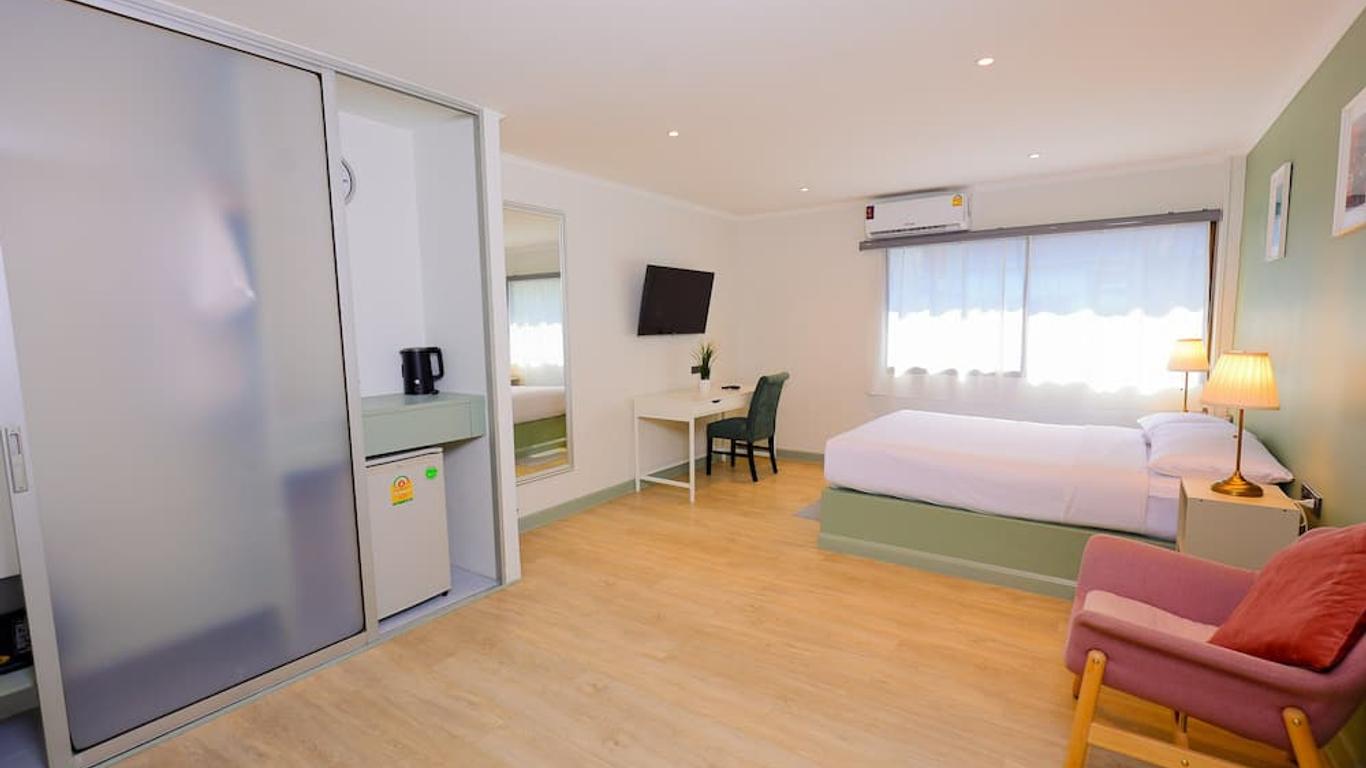 أوشيز سوكومفيت بانكوك