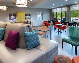 Home2 Suites by Hilton New Albany Columbus - New Albany - Lounge