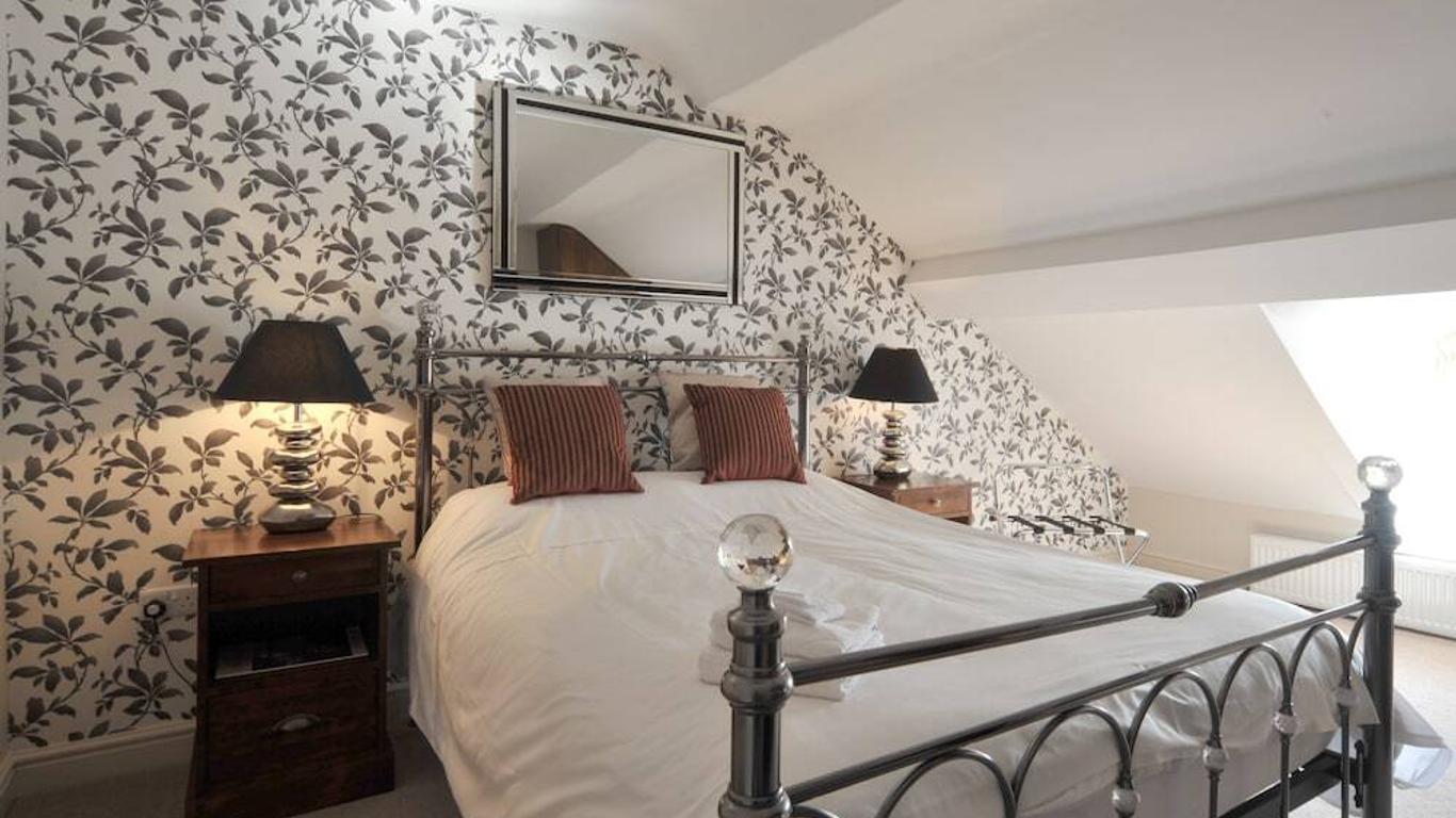 Priory Hotel