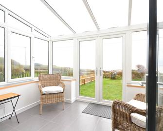 Coastguard Cottages, Brook, Isle of Wight - 淡水 - 客廳