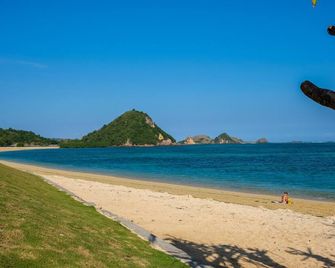 Bungalow And Restaurant Anda - Kuta - Strand