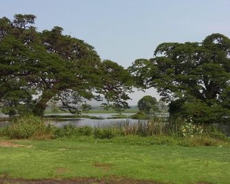 Tissa Resort - Tissamaharama - Outdoor view