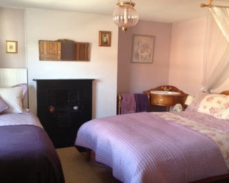 Alice Guest house - Cheltenham - Bedroom
