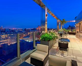 فيرفيلد إن آند سويتس باي ماريوت نيويورك ميدتاون مانهاتن/بنسلفانيا ستيشن - نيويورك - شرفة