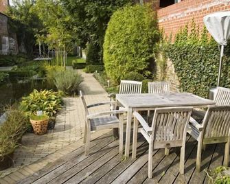 B&B Koetshuis - Bruges - Patio