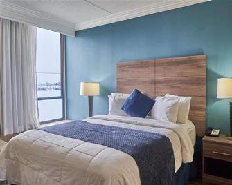 Queen Bed Standard View - Fairhaven