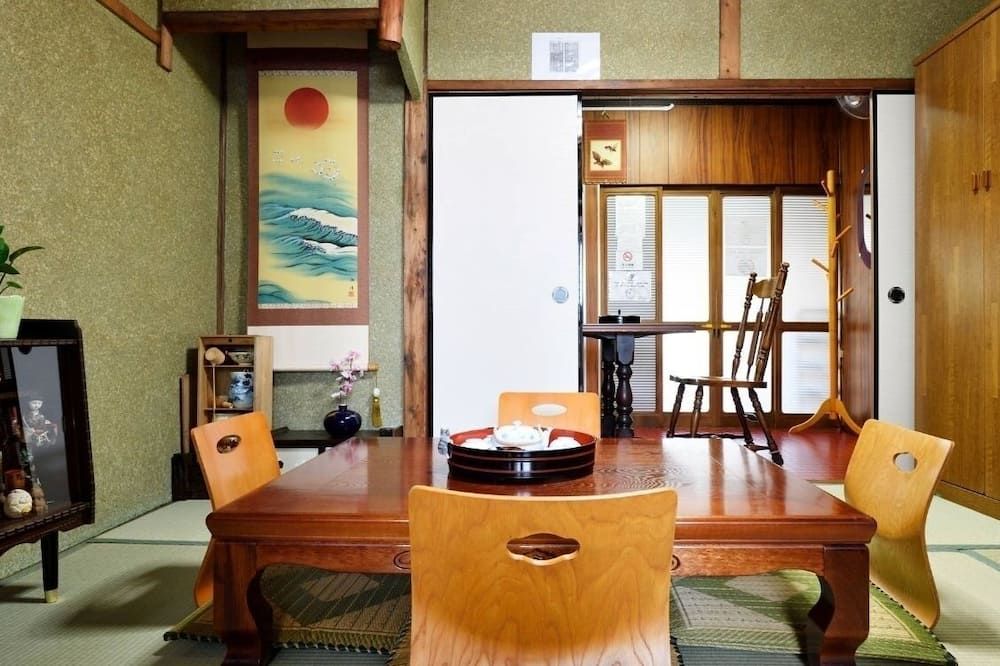 Osaka 2 story-house, Namba 10mins by bus - אוסקה - חדר אוכל