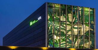 ibis Styles Amsterdam Airport - Schiphol - Building