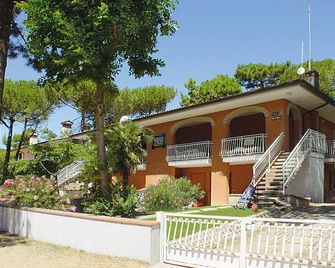Lignano close to the beach - Lignano Sabbiadoro - Bâtiment