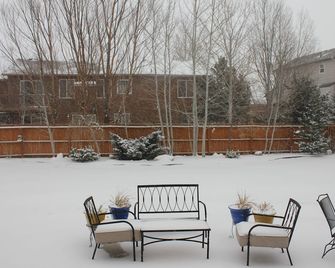 Quiet Family Friendly Home Near Afa/Downtown Monument/I25 - Great Monthly Rates! - Monument - Patio