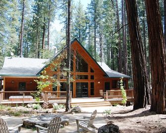 Evergreen Lodge Yosemite - Mather - Gebäude