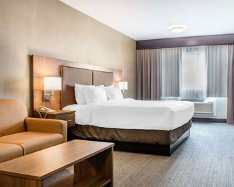 Quality Hotel Dorval Aeroport - Montreal - Bedroom