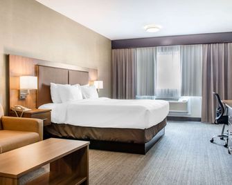 كواليتي هوتل دورفال - مونترال - غرفة نوم