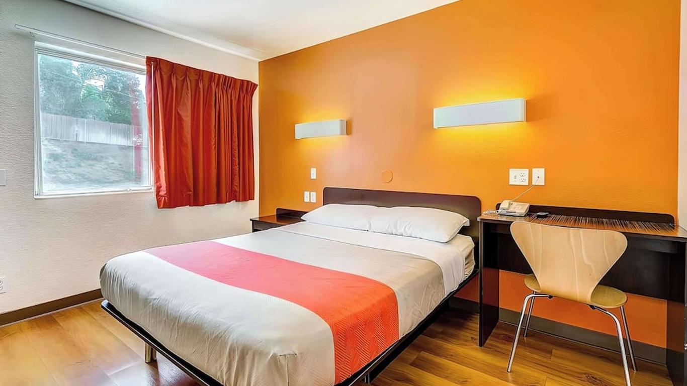 موتل 6 ثورنتون، كولورادو - دينفر