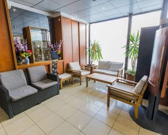 هيبوتيل باريس برينتانيا مراشيرز - باريس - ردهة