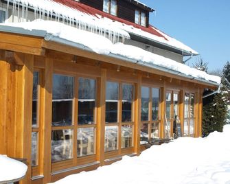 Rodinny penzion Axiom - Frymburk - Gebouw