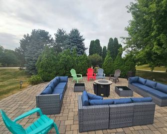 Comfort Suites Lake Geneva East - Lake Geneva - Patio