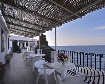 Hotel Villaggio Stromboli - Stromboli - Balcon