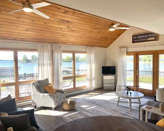 Waterfront - Amazing River View - Newly Renovated - Clayton - Living room