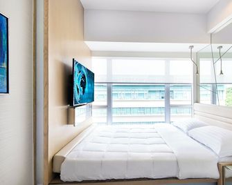 Regal Riverside Hotel - Hong Kong