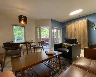 Marina District Gem - Beautiful Park View, By Seaport Village, Google Fiber Wifi - San Diego - Sala de estar